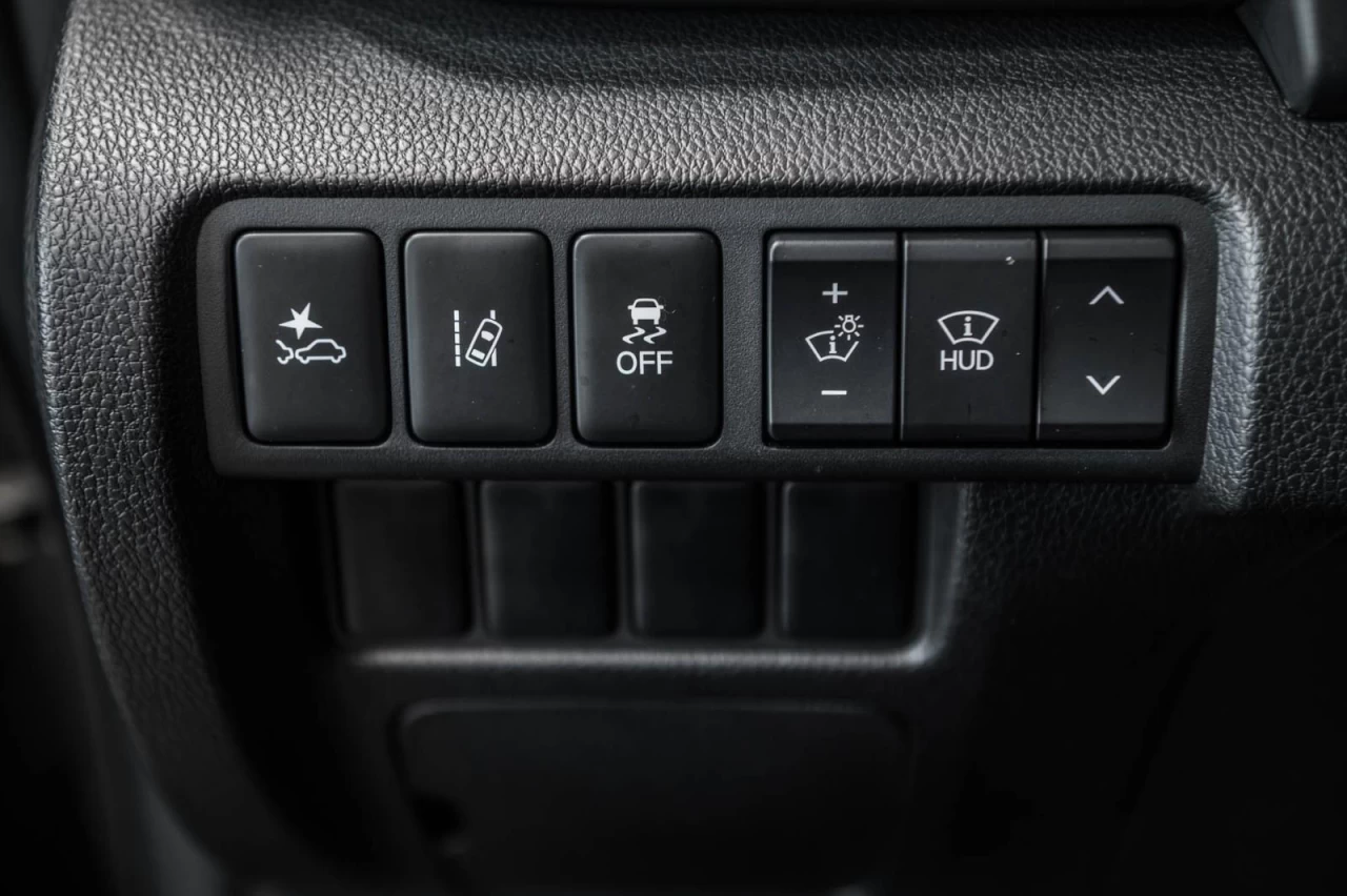 2022 Mitsubishi Eclipse Cross GT AWC+TOIT.PANO+CUIR+VOLANT/SIEGES.CHAUFF Main Image