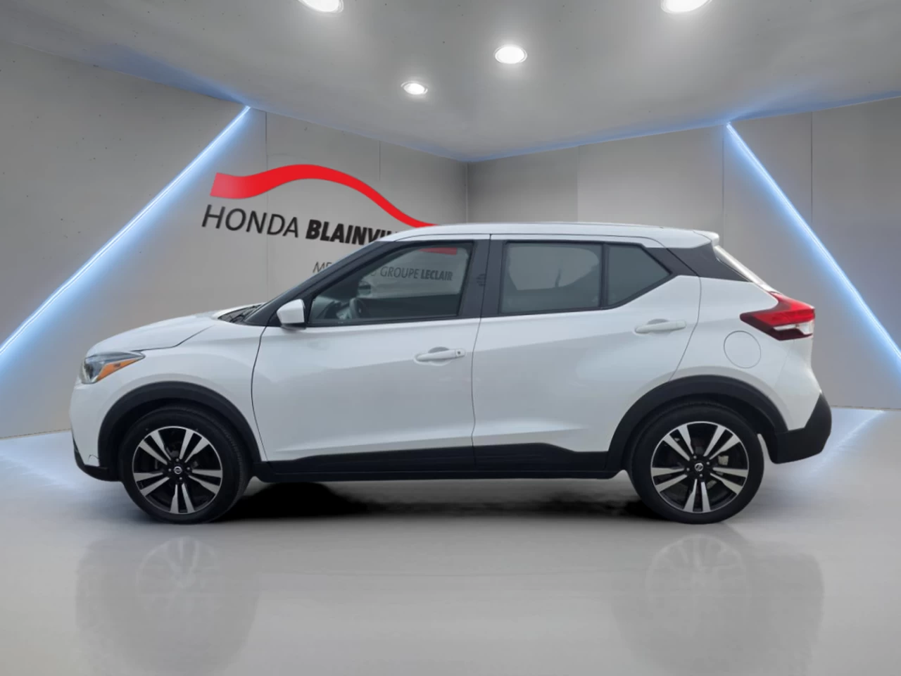 2019 Nissan Kicks S FWD Image principale