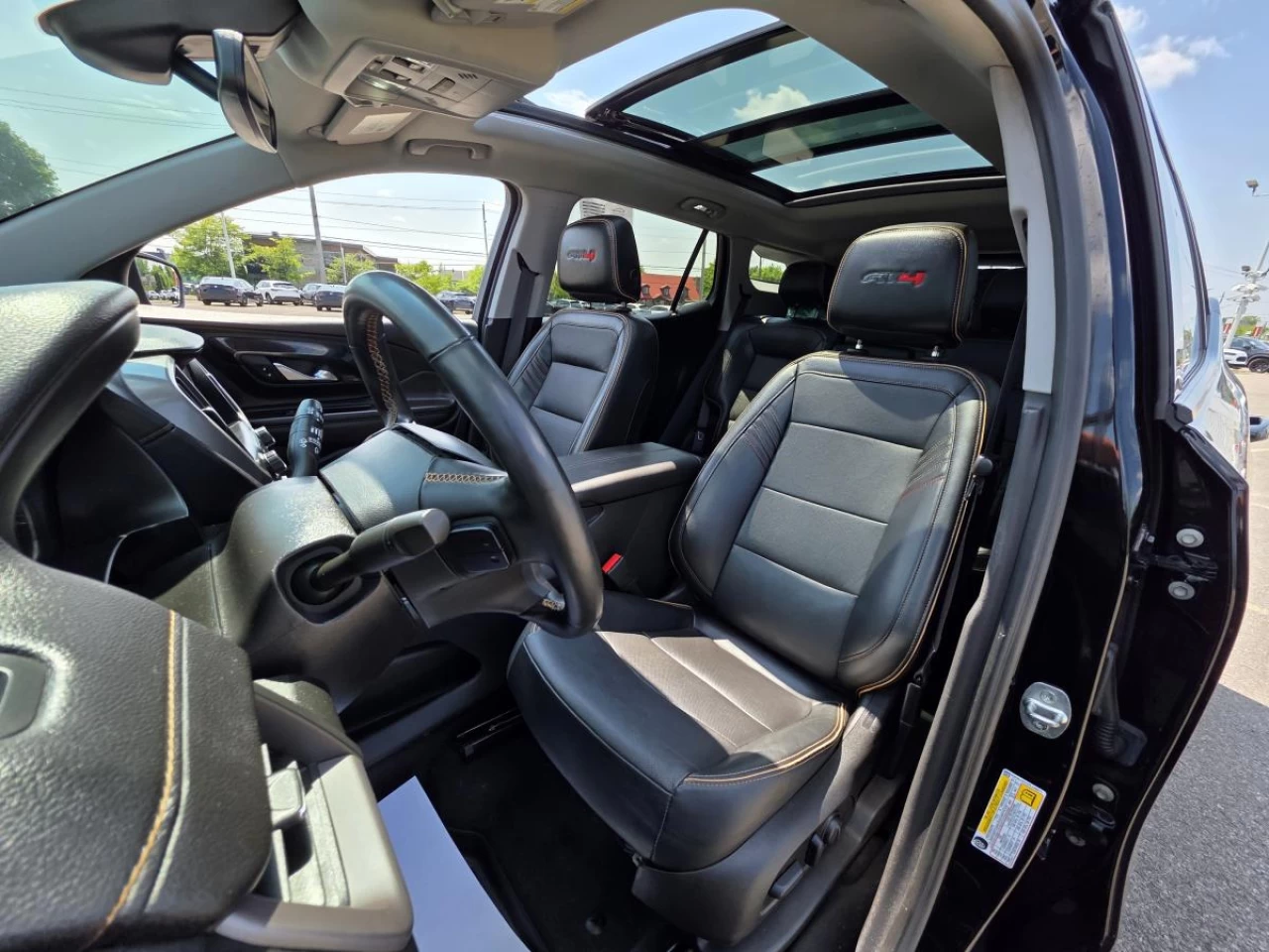 2023 GMC Terrain AWD AT4 Image principale