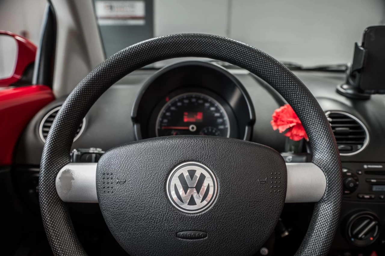 2009 Volkswagen New Beetle Comfortline BAS KM WOW Main Image