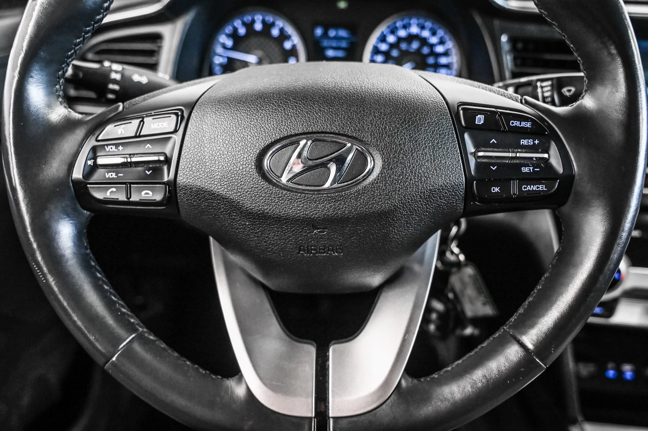 2020 Hyundai Elantra Preferred Main Image