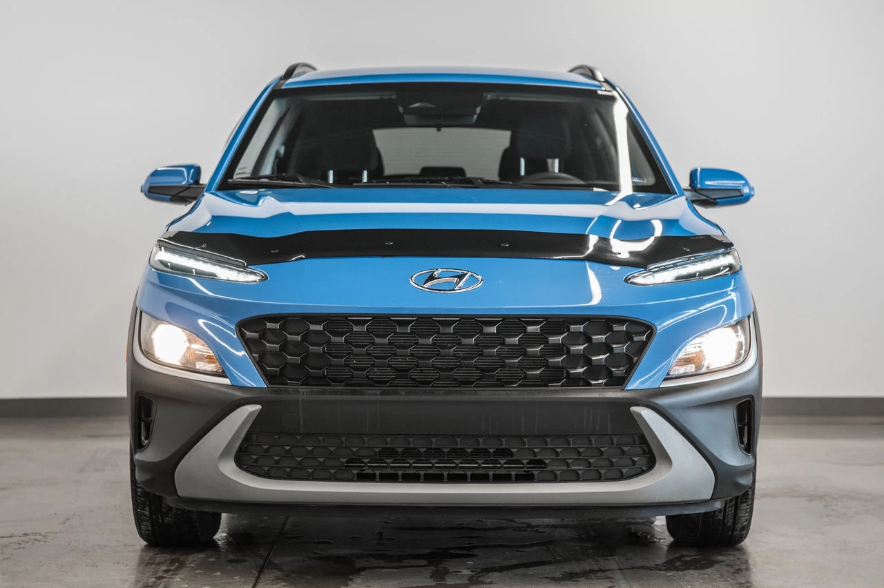 2023 Hyundai Kona Essential Main Image