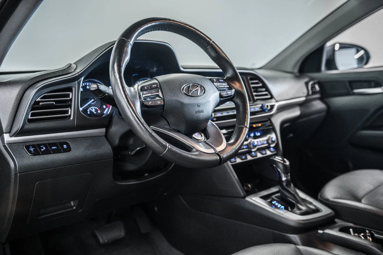 2019 Hyundai Elantra Luxury Image principale