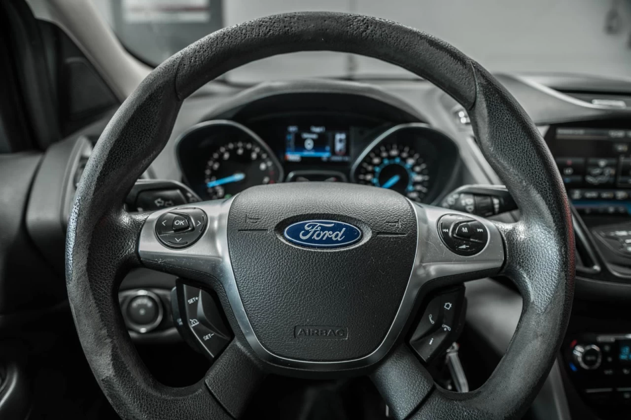 2014 Ford Escape 4WD SE AUBAINE! Image principale