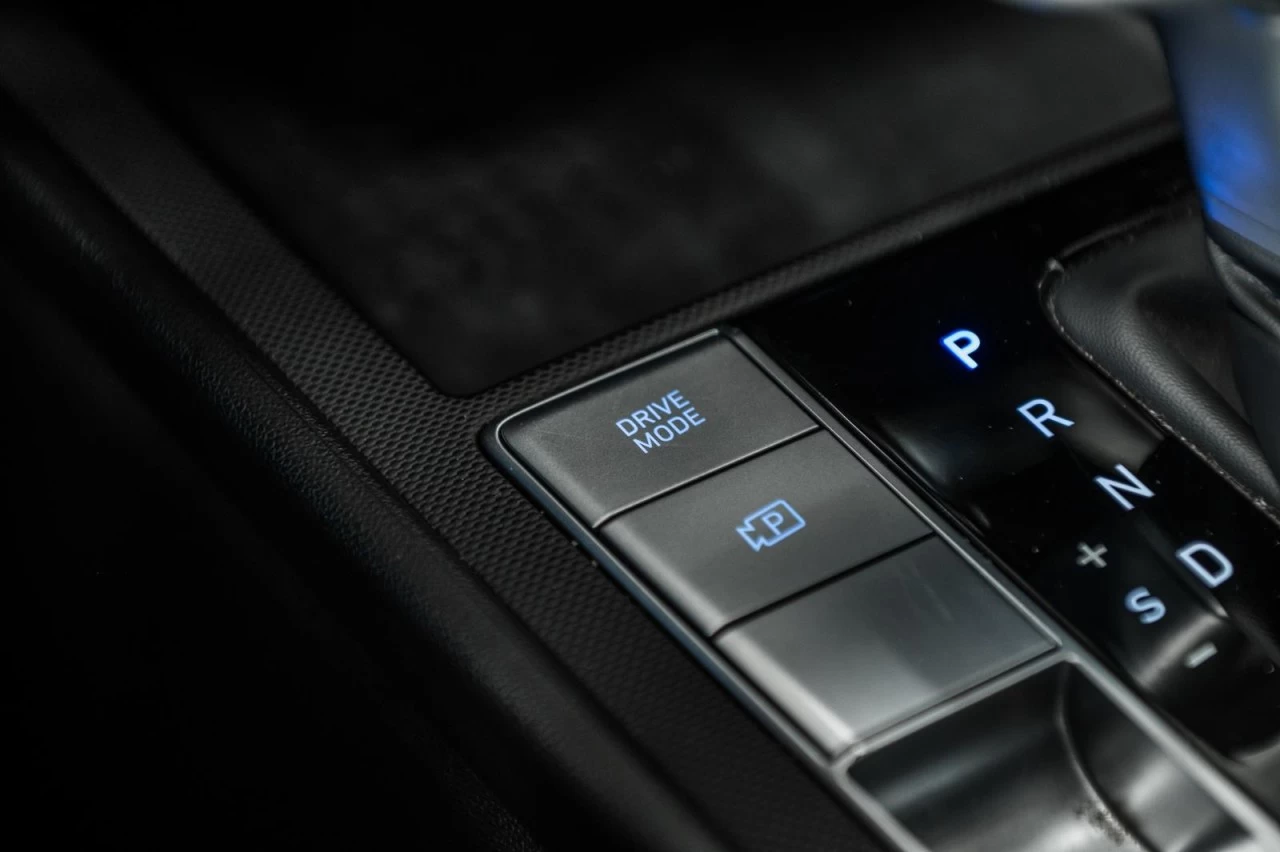 2023 Hyundai Elantra Luxury CUIR+CARPLAY+SIEGES.CHAUFFANTS Main Image