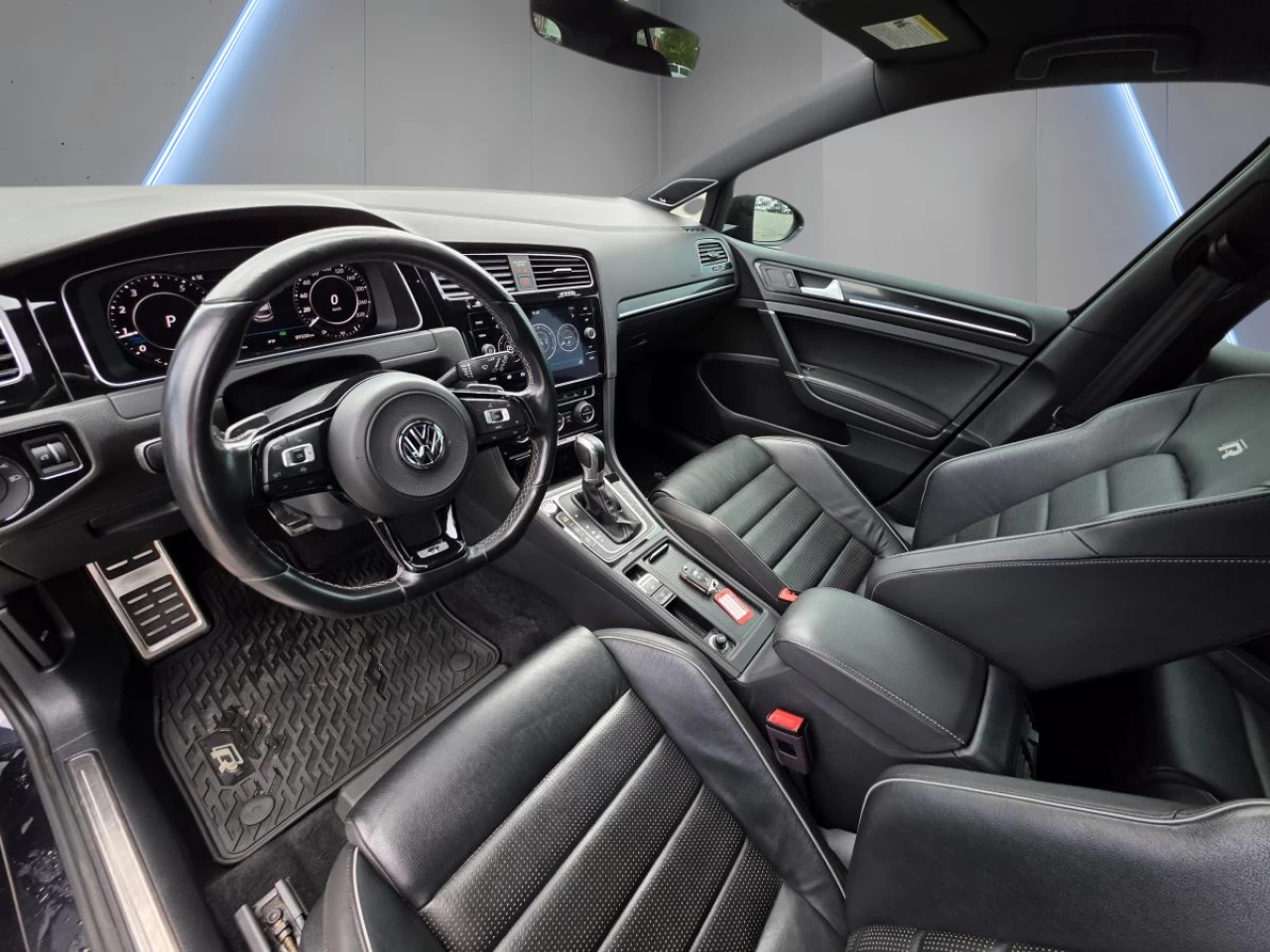 2019 Volkswagen Golf R DSG Main Image