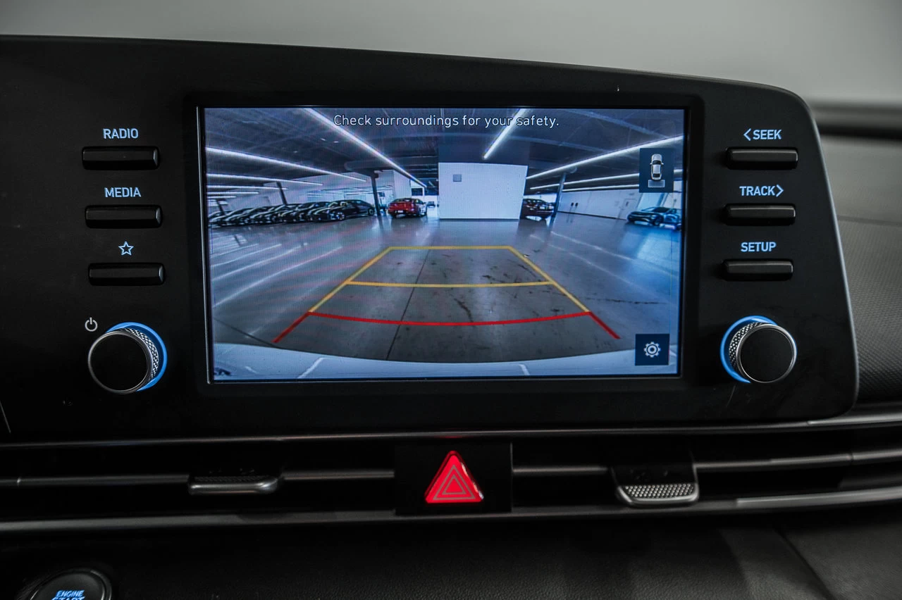 2022 Hyundai Elantra Preferred Image principale