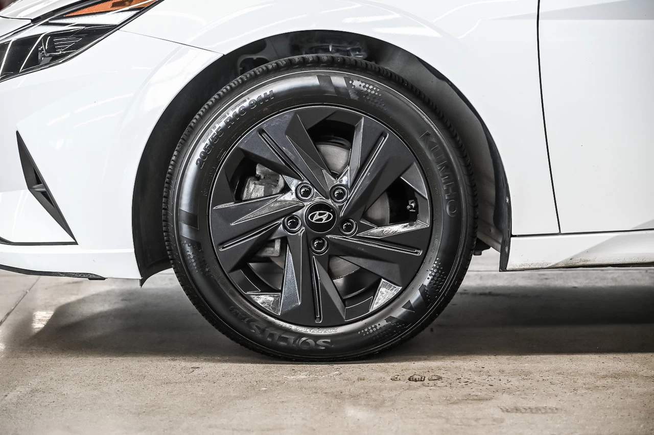 2022 Hyundai Elantra Preferred Image principale