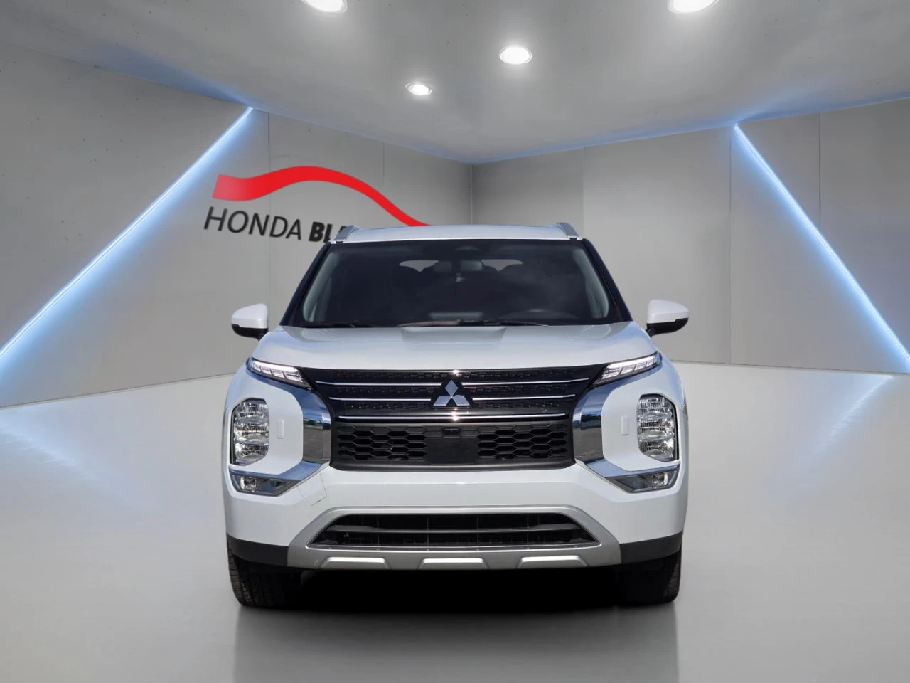 2025 Mitsubishi Outlander LE S-AWC Main Image