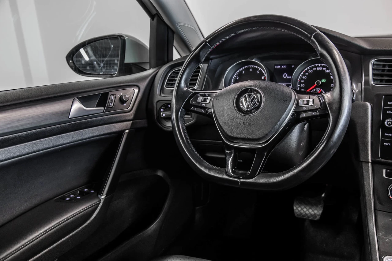 2018 Volkswagen Golf SportWagen Comfortline Main Image