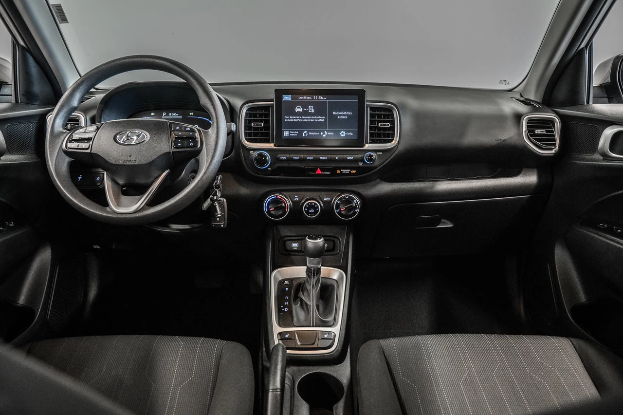 2024 Hyundai Venue Essential Main Image