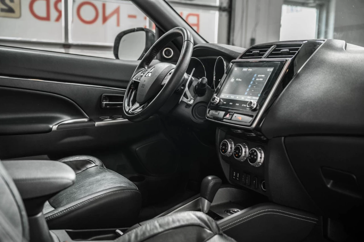 2020 Mitsubishi RVR GT AWC+TOIT.PANO+VOLANT/SIEGES.CHAUFF+CUIR Main Image