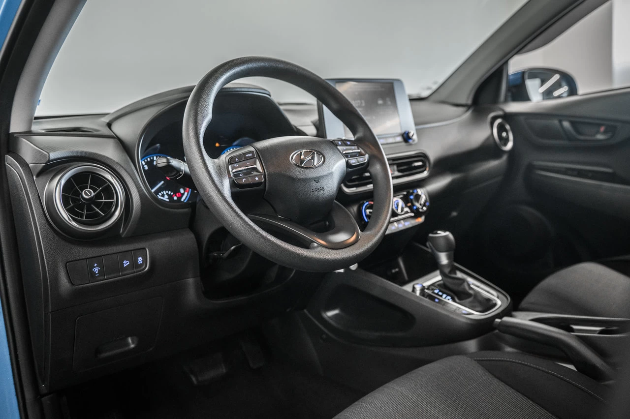 2023 Hyundai Kona Essential Main Image