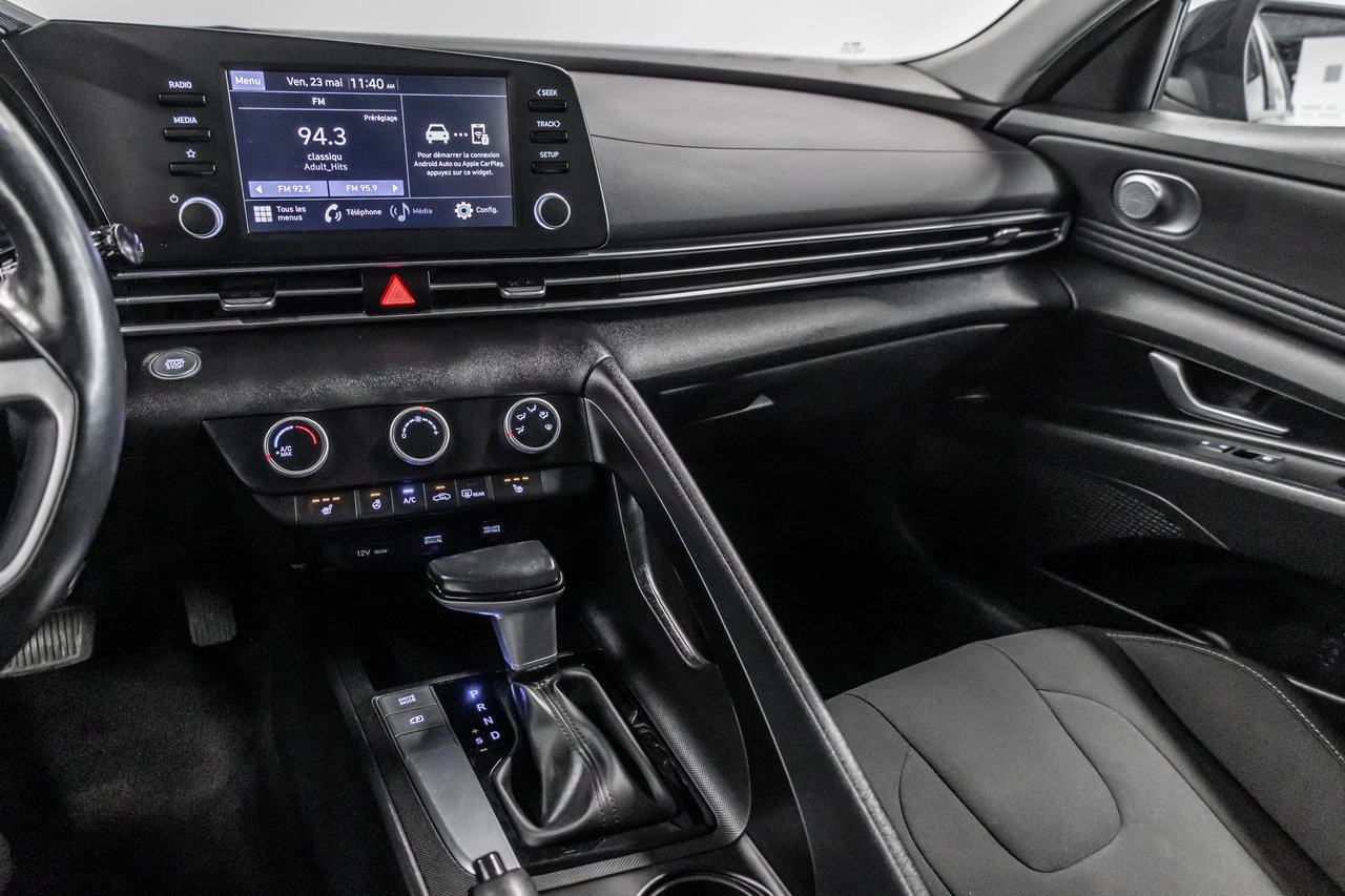 2022 Hyundai Elantra Preferred Image principale