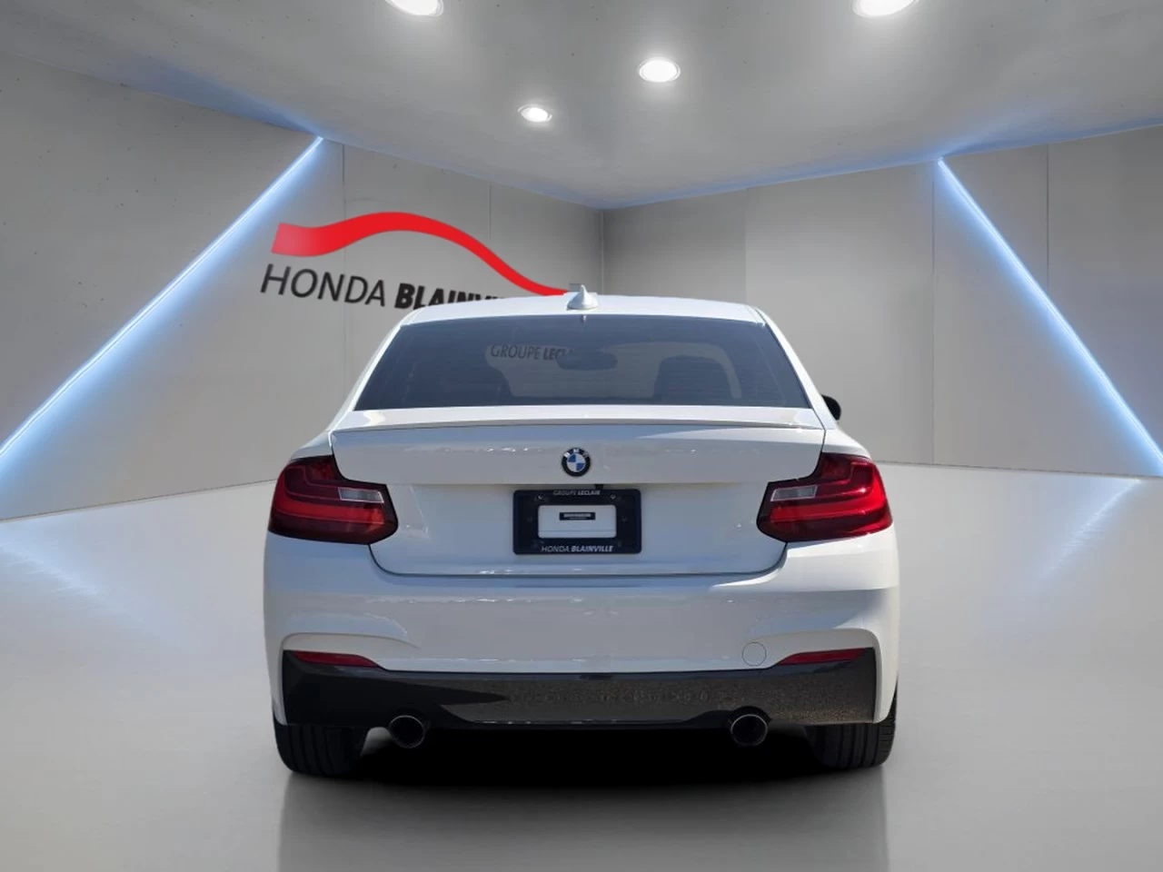 2017 BMW 2 Series Coupe Image principale