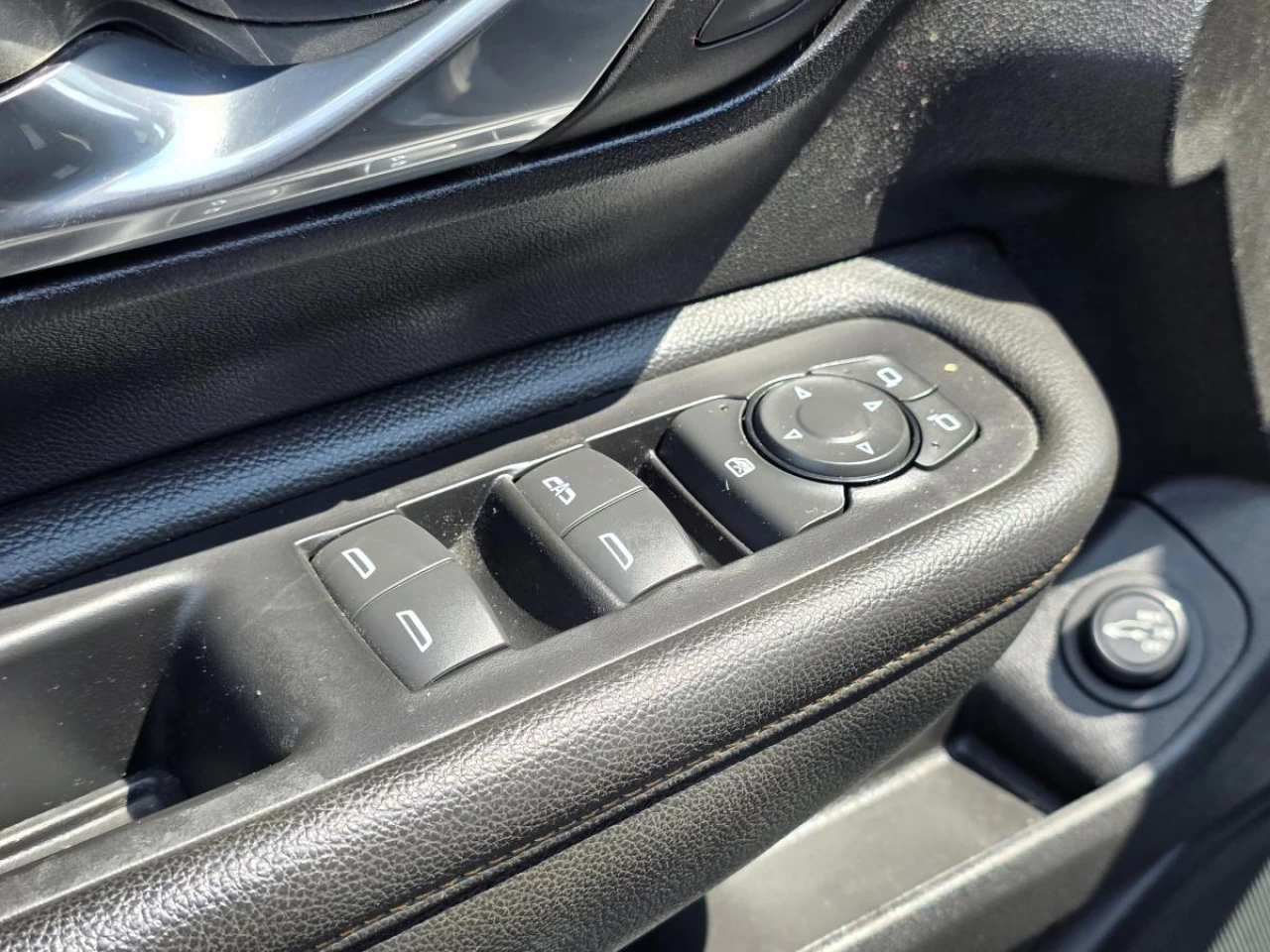2023 GMC Terrain AWD AT4 Image principale