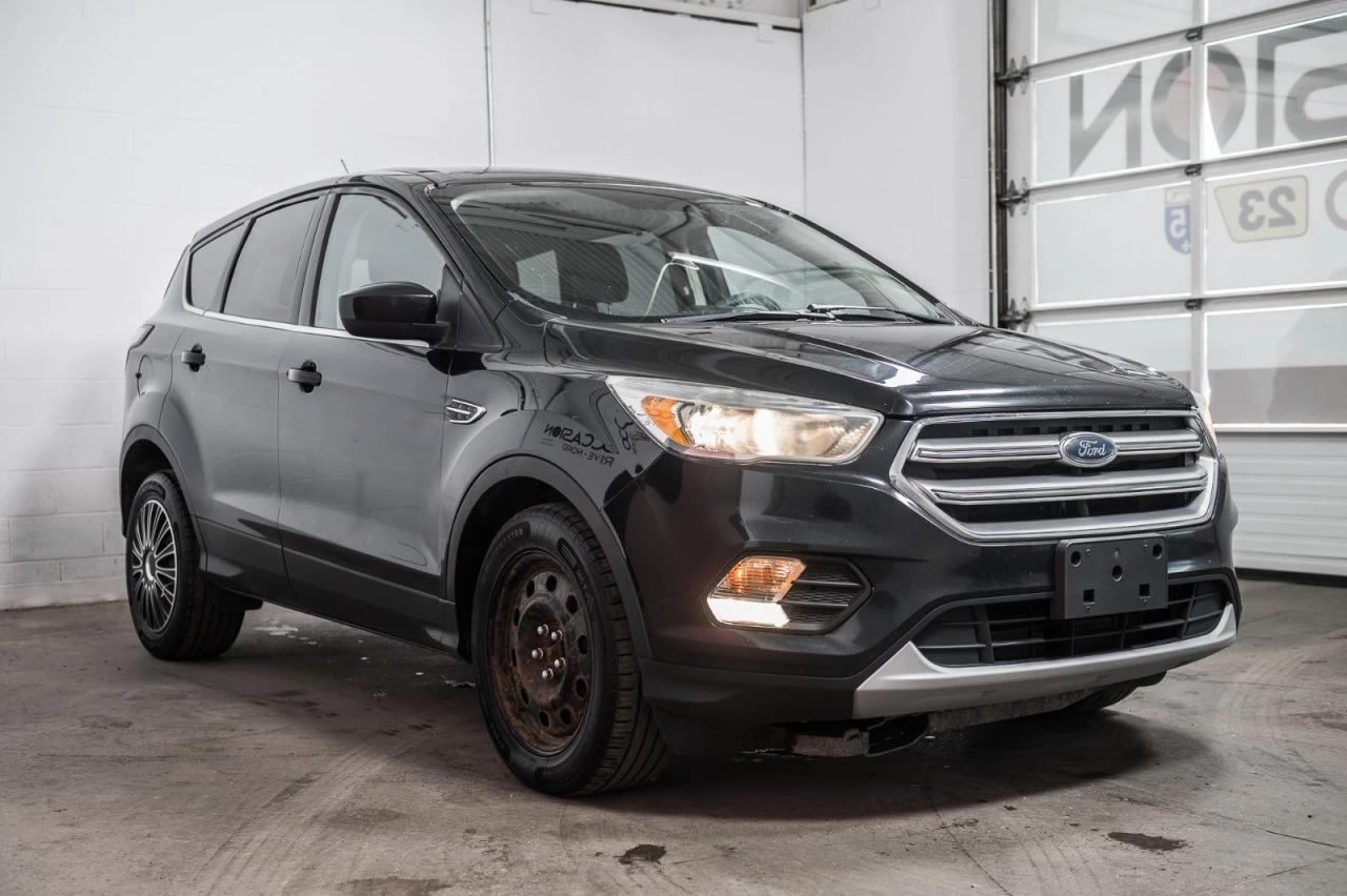2017 Ford Escape Automatique 4WD SE Main Image