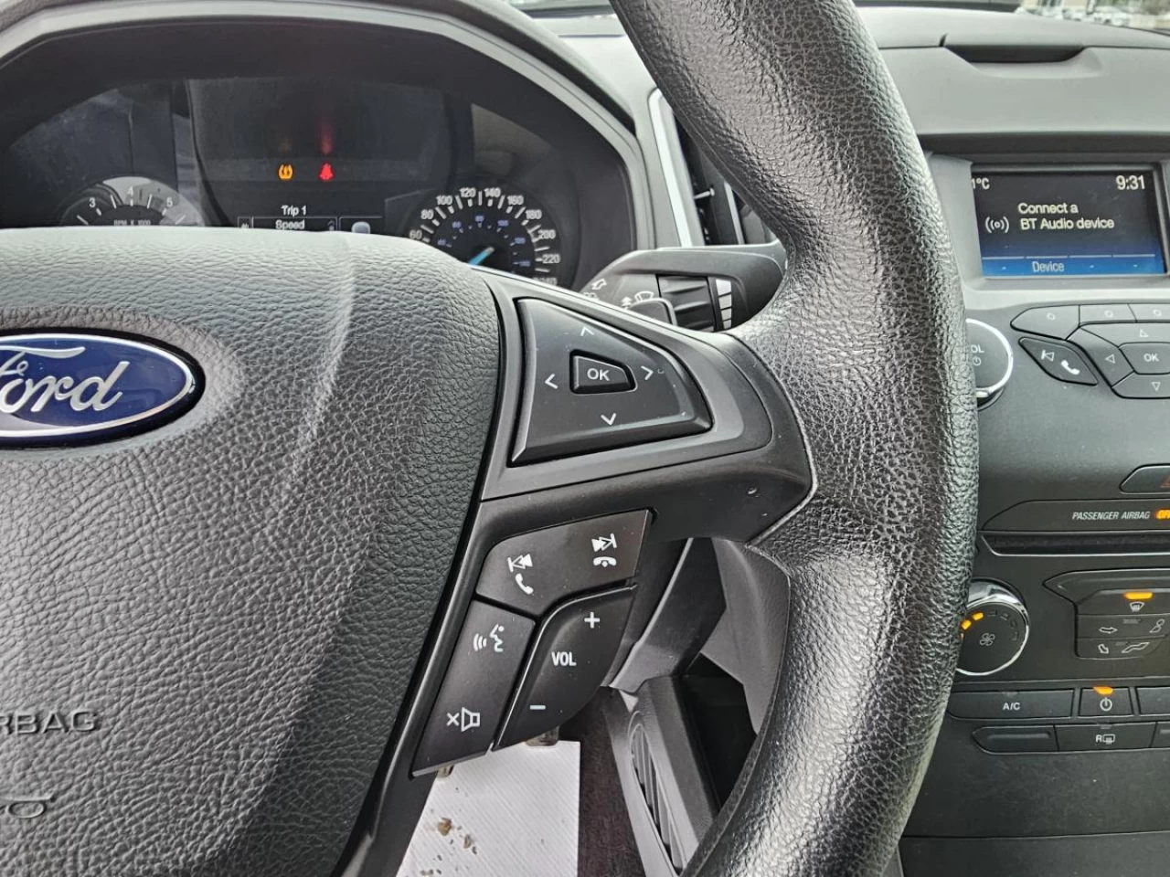 2017 Ford Edge 4dr SE FWD Image principale