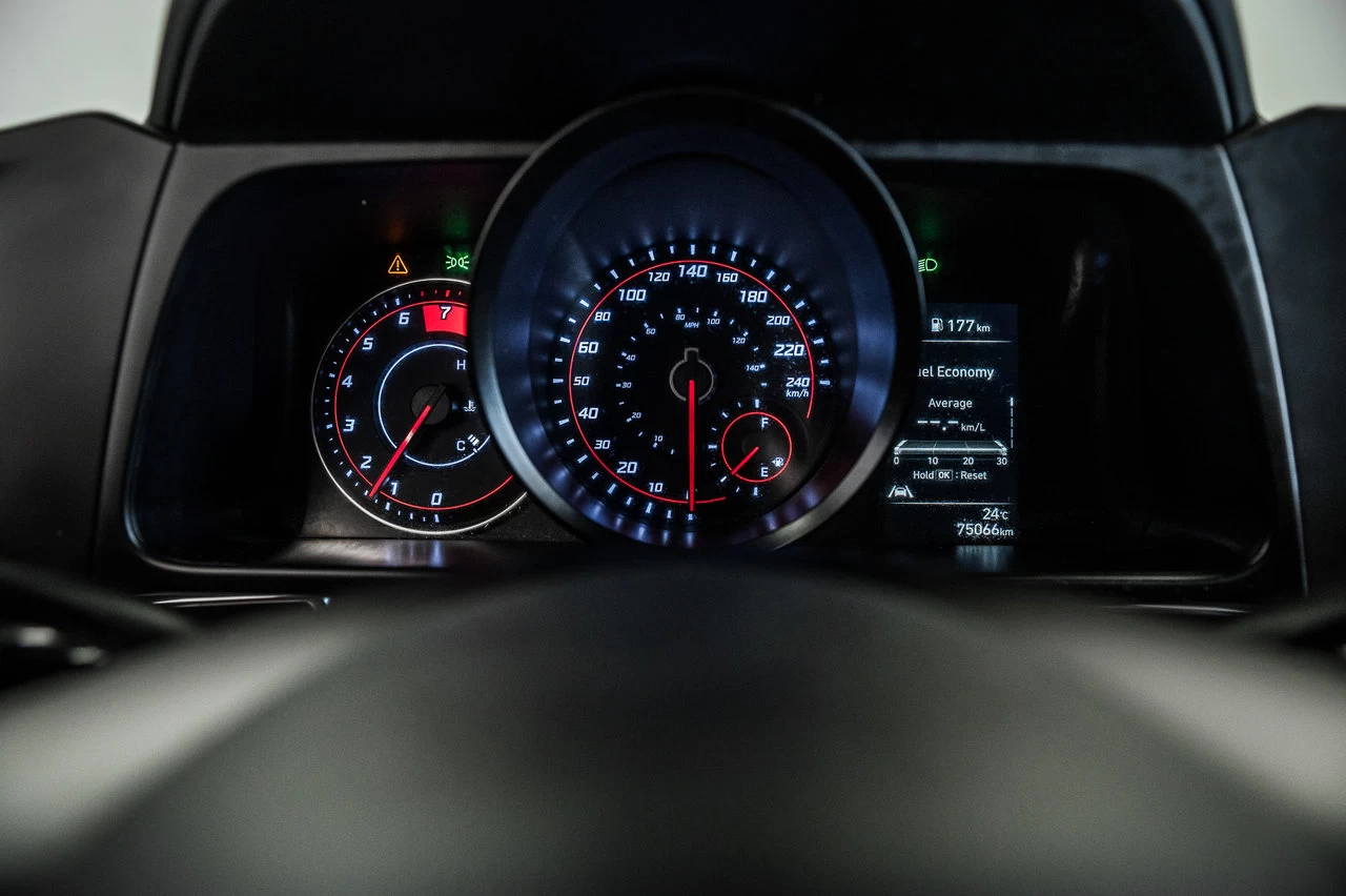 2021 Hyundai Elantra Preferred Main Image