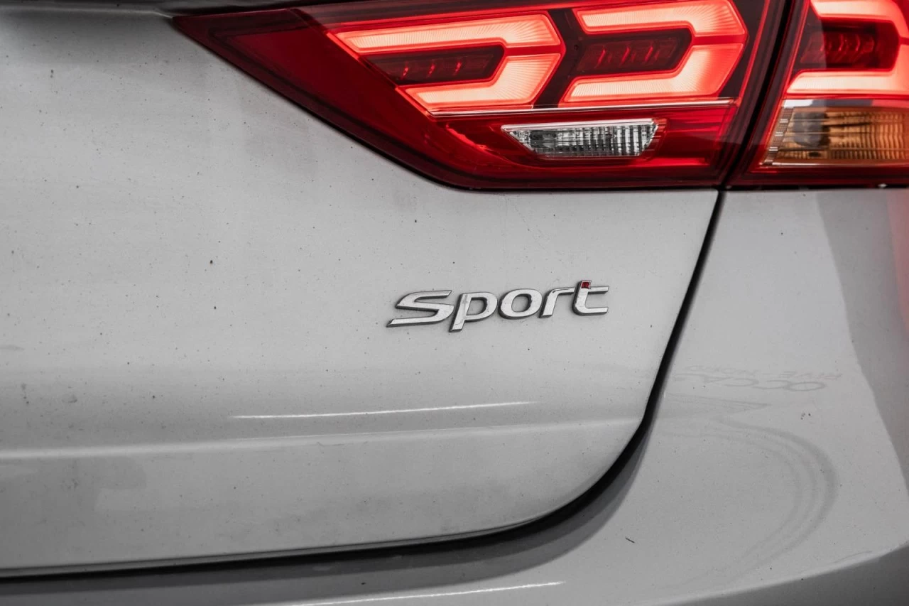 2018 Hyundai Elantra Manuelle - Garantie 1 AN Main Image