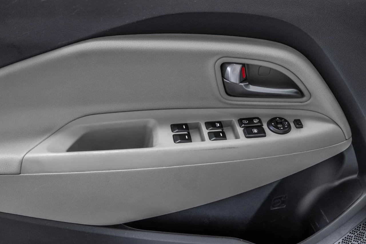 2015 Kia Rio SX - Manuelle - Garantie 1 AN Main Image
