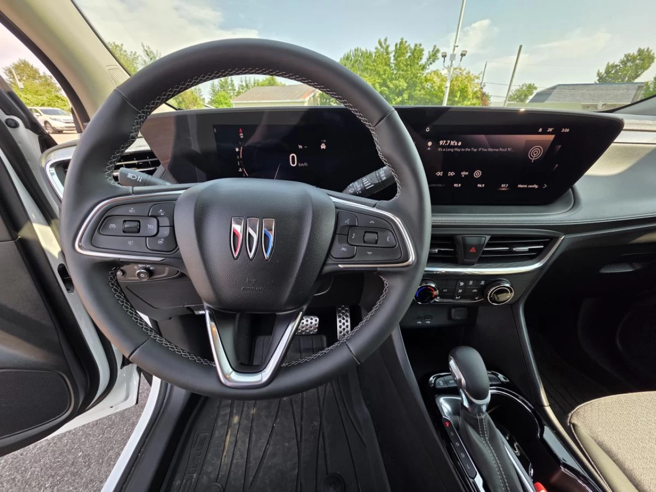 2025 Buick Encore GX Preferred AWD Main Image