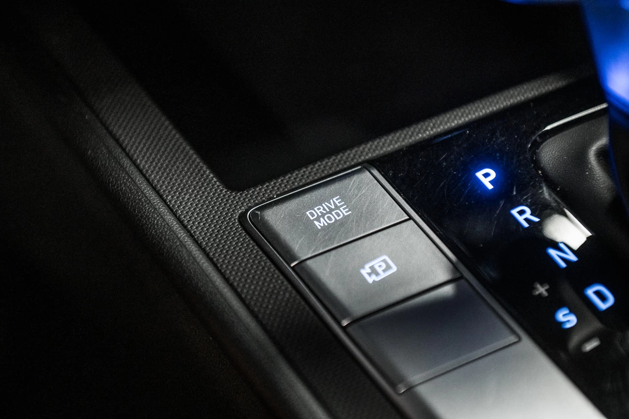 2023 Hyundai Elantra Essential Image principale