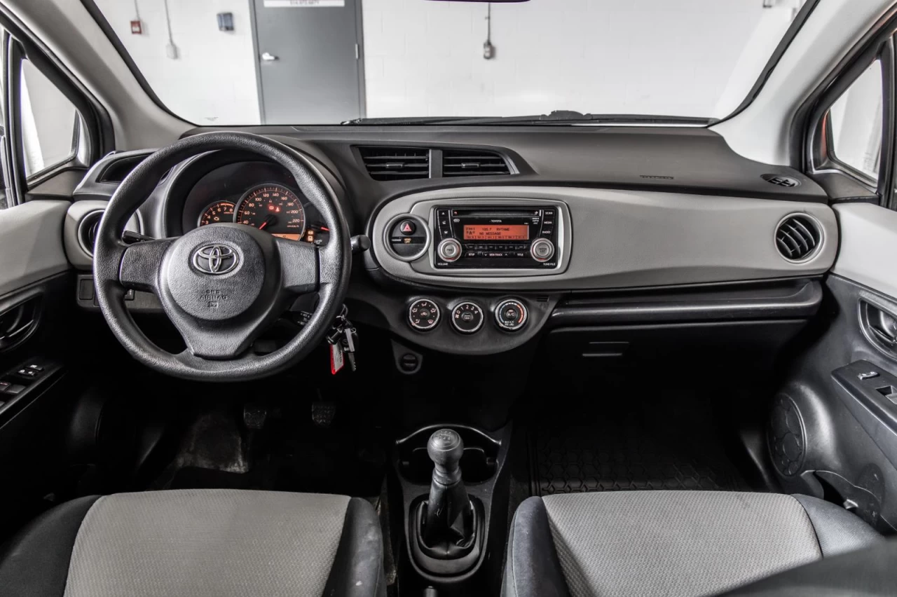 2013 Toyota Yaris Manuelle Garantie 1 AN Image principale