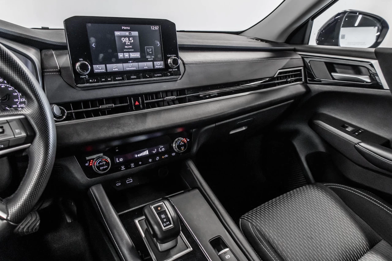 2024 Mitsubishi Outlander Es Awd 7pass Main Image