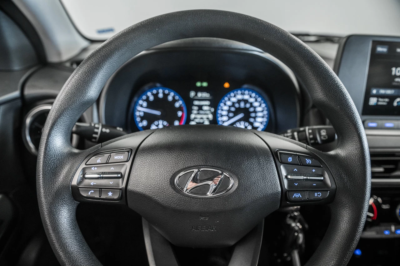 2023 Hyundai Kona Essential Main Image