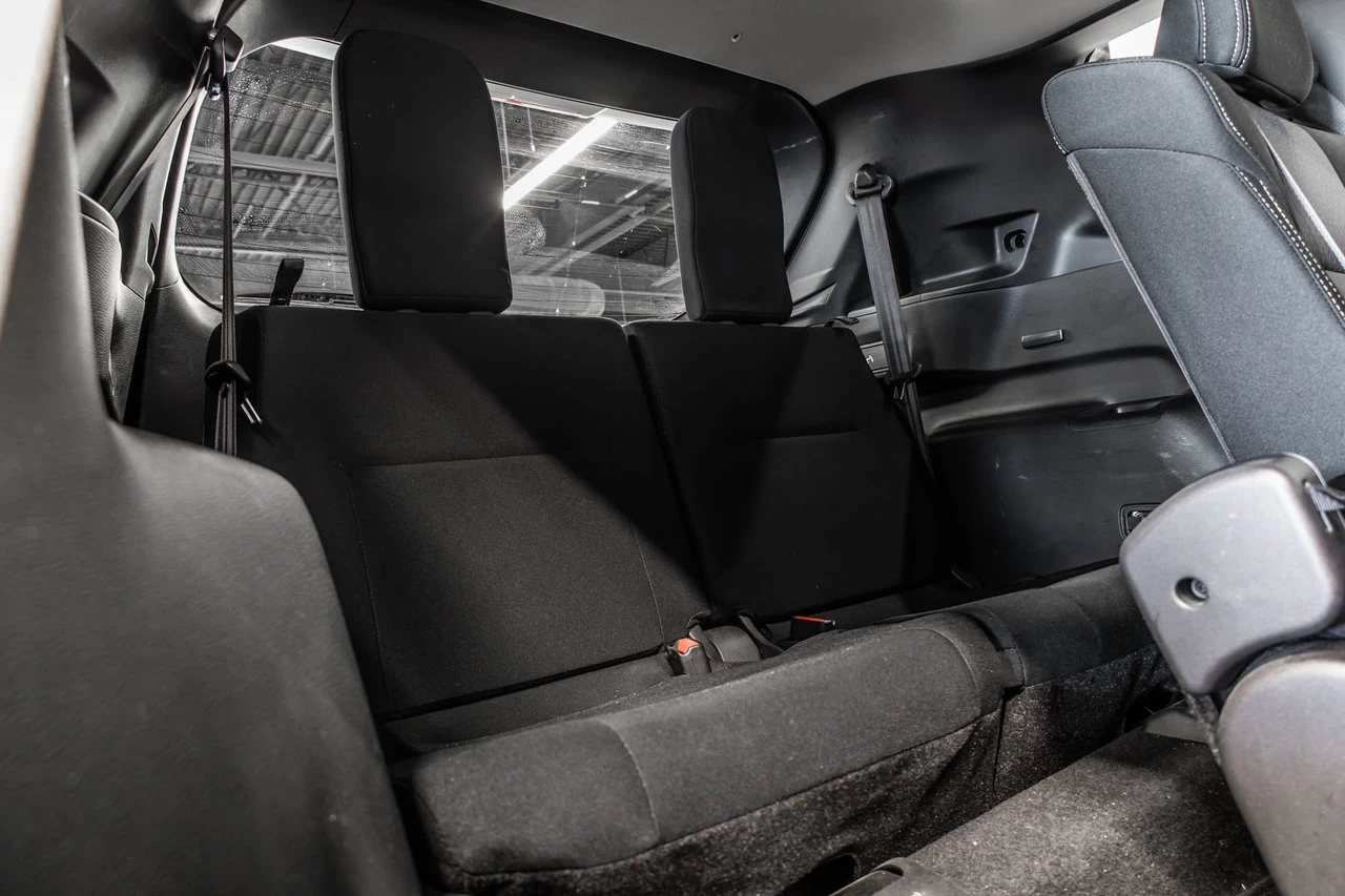 2024 Mitsubishi Outlander Es Awd 7pass Main Image