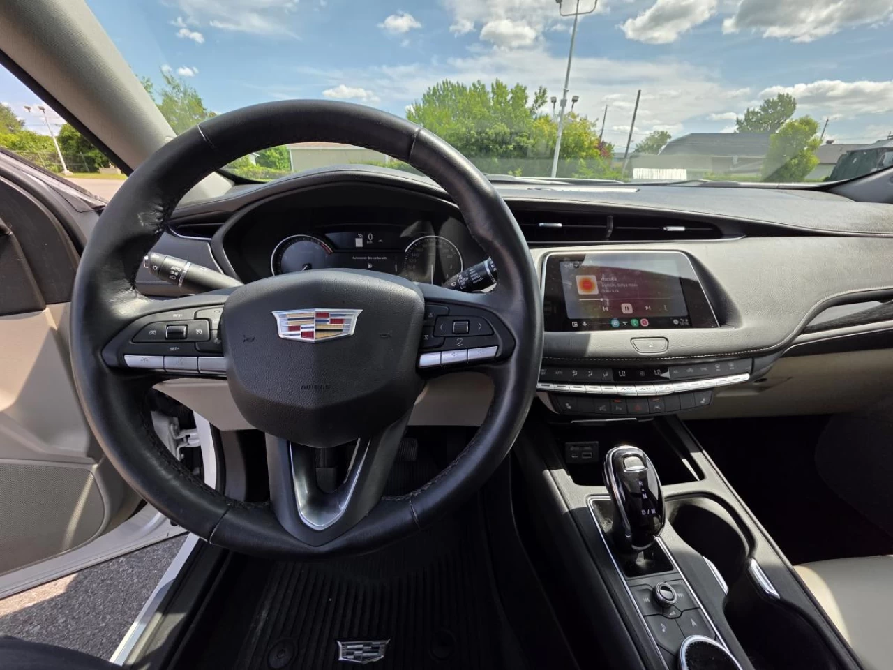 2022 Cadillac XT4 AWD 4dr Premium Luxury Main Image