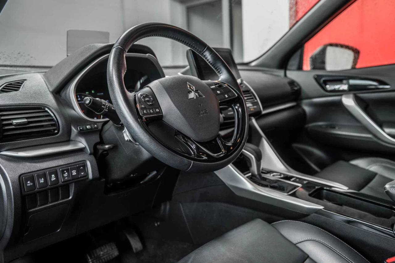 2022 Mitsubishi Eclipse Cross GT AWC+TOIT.PANO+CUIR+VOLANT/SIEGES.CHAUFF Main Image