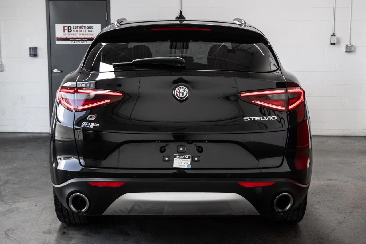2018 Alfa Romeo Stelvio Ti Sport AWD NAVI+CUIR+TOIT.OUVRANT Main Image