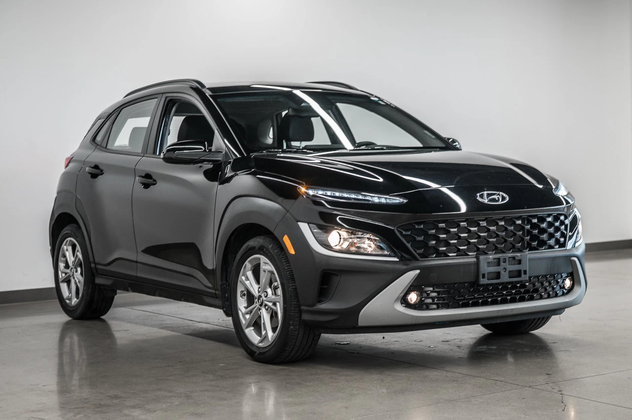 2022 Hyundai Kona Preferred Main Image