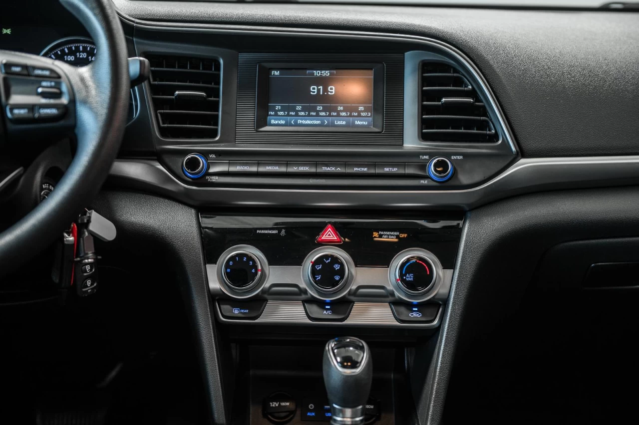 2020 Hyundai Elantra Essential SIEGES.CHAUFFANTS+CARPLAY Main Image