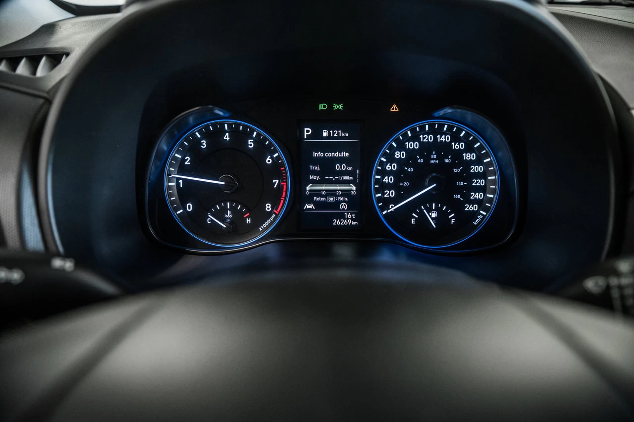 2023 Hyundai Kona Essential Main Image