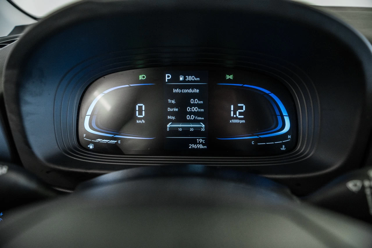 2024 Hyundai Venue Essential Main Image