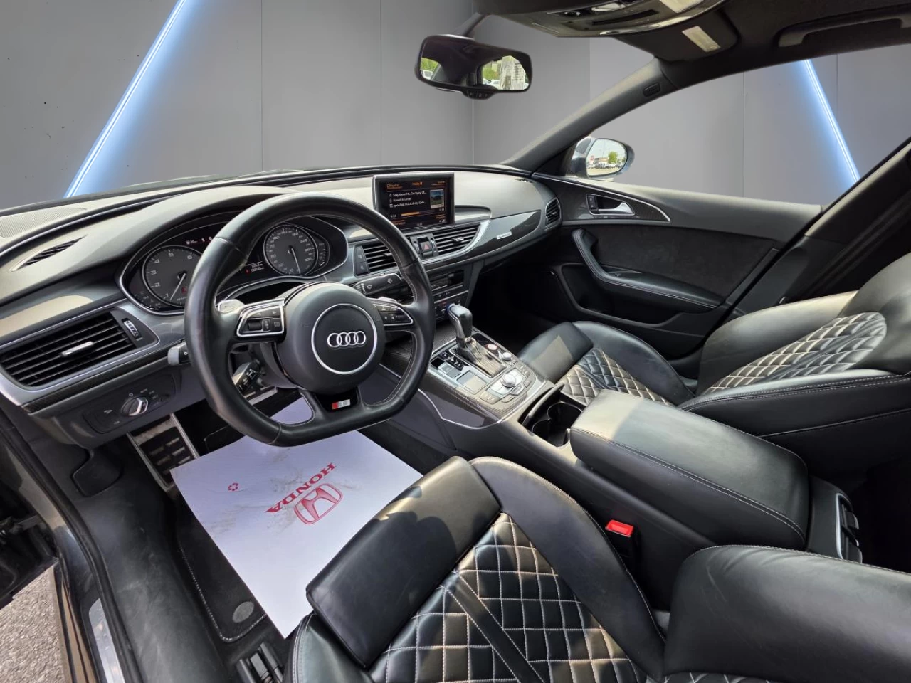 2017 Audi S6 4dr Sdn Image principale