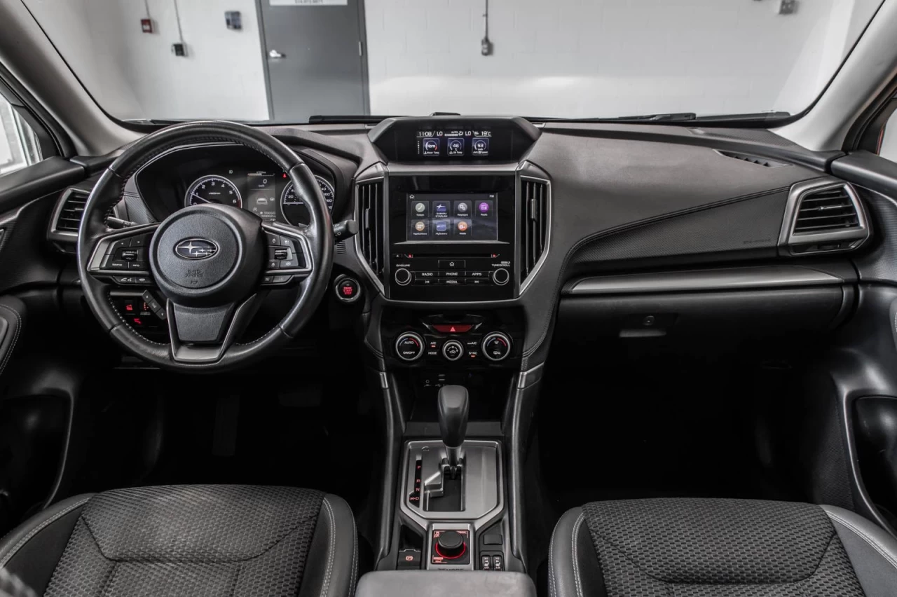 2020 Subaru Forester 2.5i Touring TOIT.PANO+SIEGES.CARPLAY+CAM.RECUL Main Image