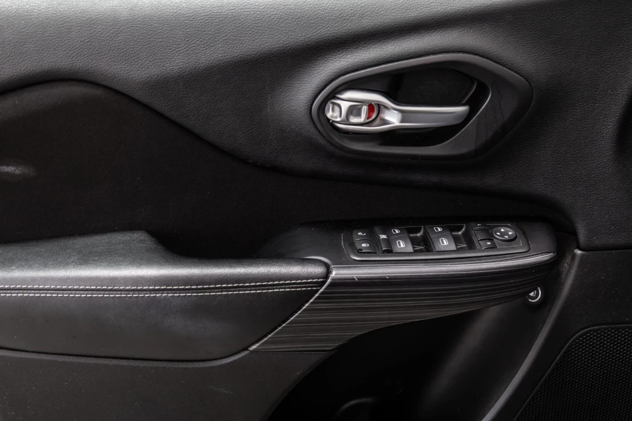2015 Jeep Cherokee 2x4 Sport Garantie 1 AN Image principale