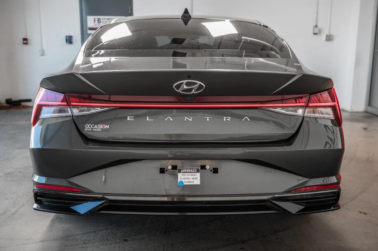 2023 Hyundai Elantra Luxury CUIR+CARPLAY+SIEGES.CHAUFFANTS Main Image