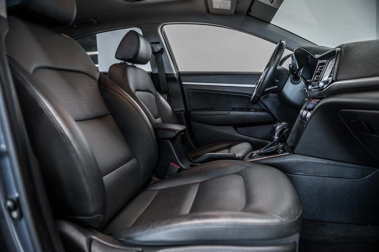 2019 Hyundai Elantra Luxury Image principale
