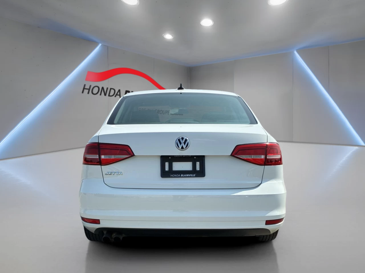 2015 Volkswagen Jetta 4dr 2.0L Auto Trendline+ Image principale