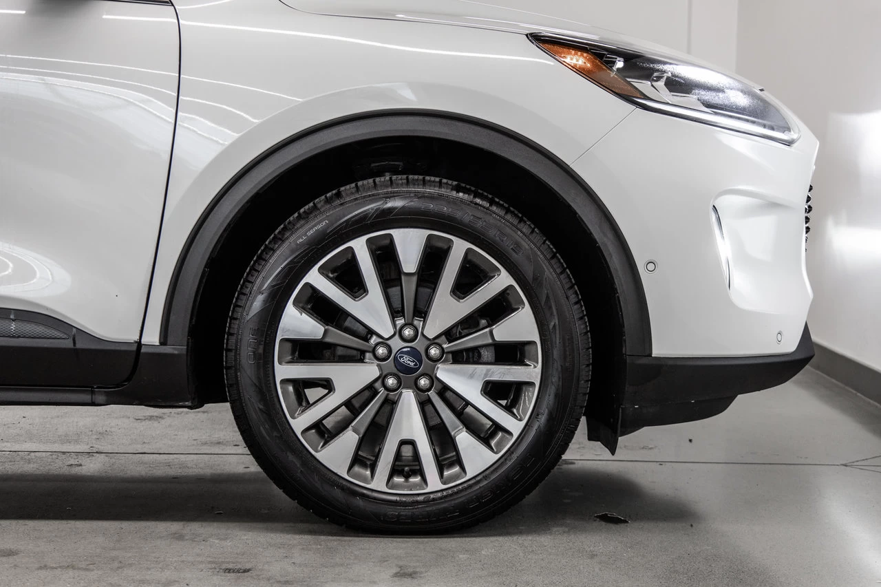 2020 Ford Escape Titanium Awd Image principale
