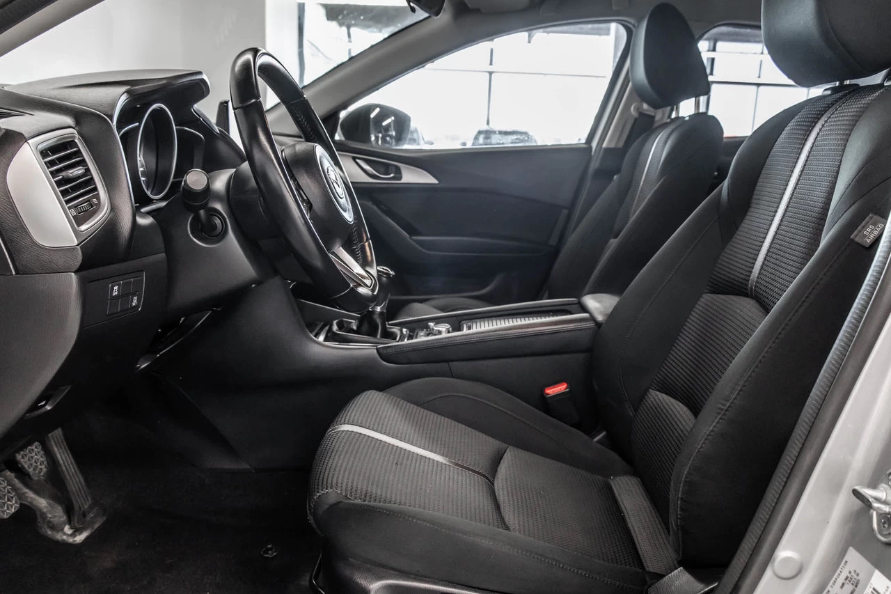 2018 Mazda Mazda3 Gs Mags+toit.ouvrant Image principale