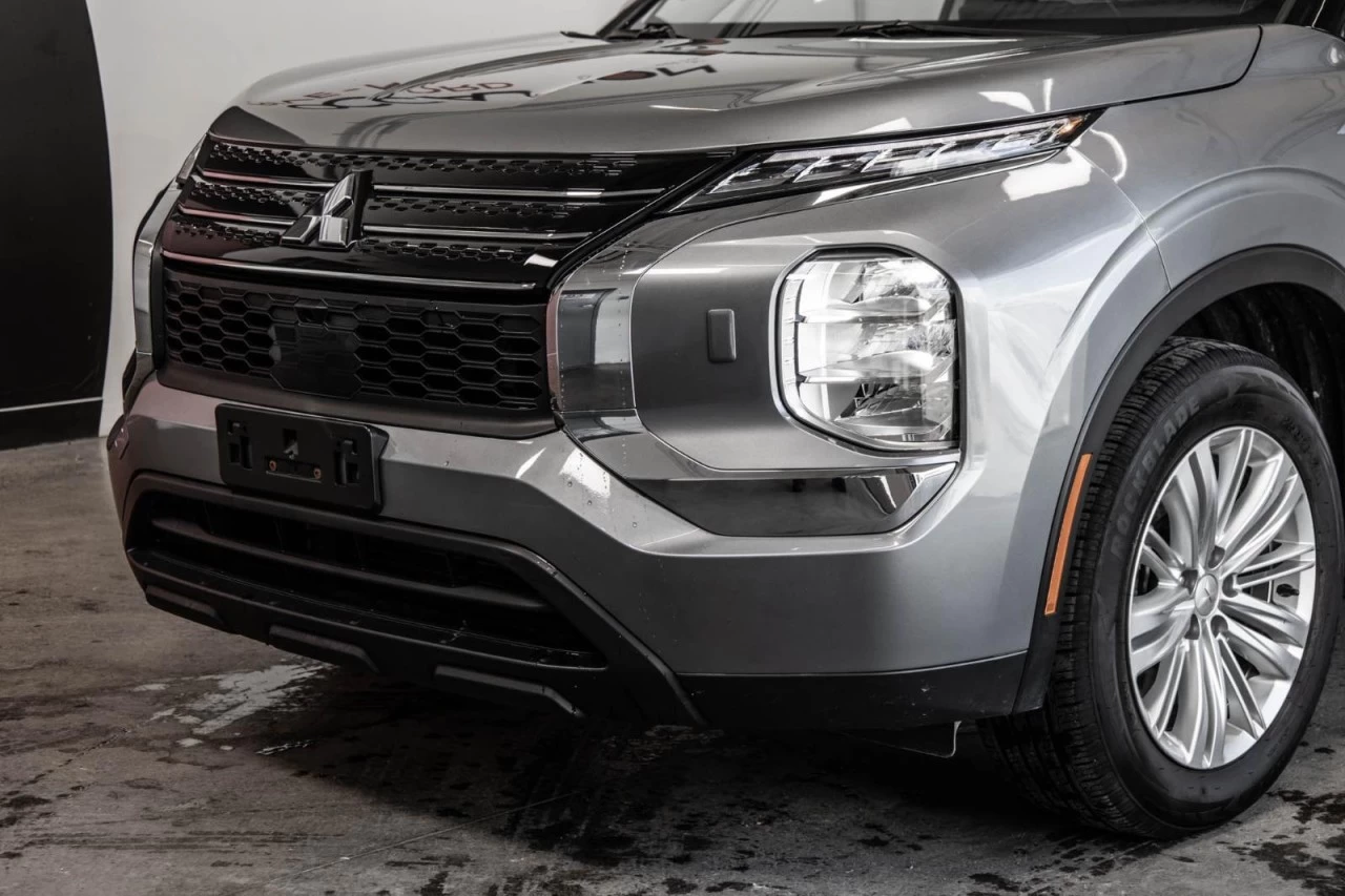2022 Mitsubishi Outlander ES S-AWC SIEGES.CHAUFF+CAM.RECUL+BLUETOOTH+MAGS Image principale