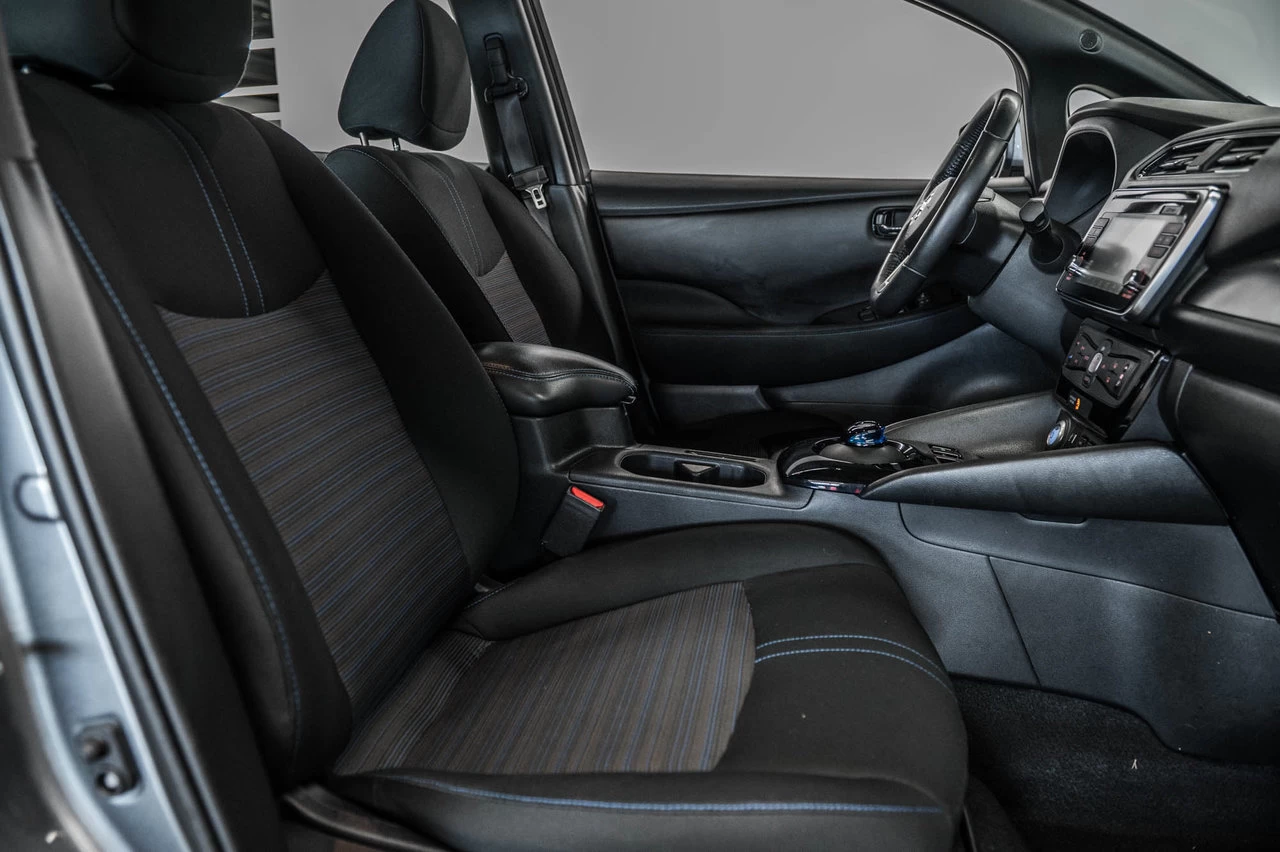 2019 Nissan LEAF Sv Navi+volant/siege Image principale