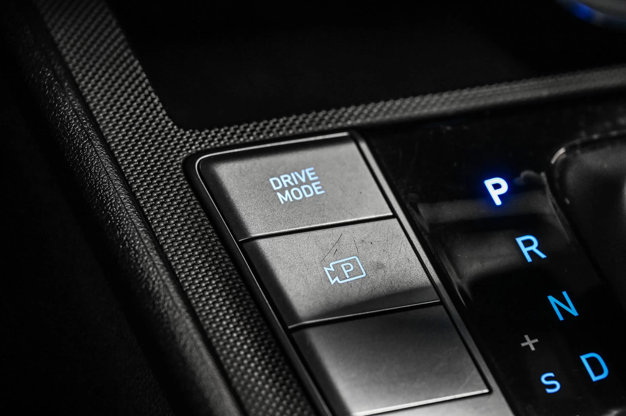 2023 Hyundai Elantra Preferred Image principale