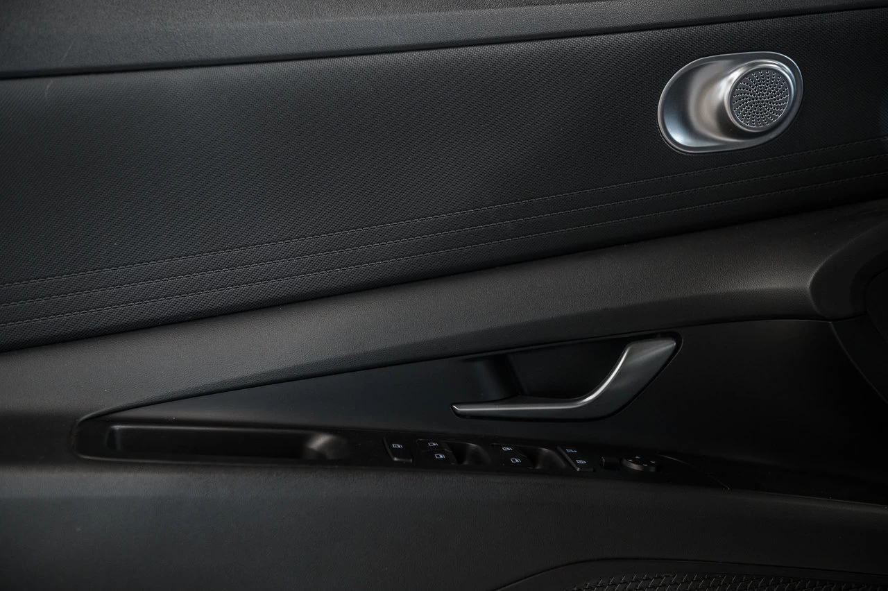 2023 Hyundai Elantra Essential Image principale